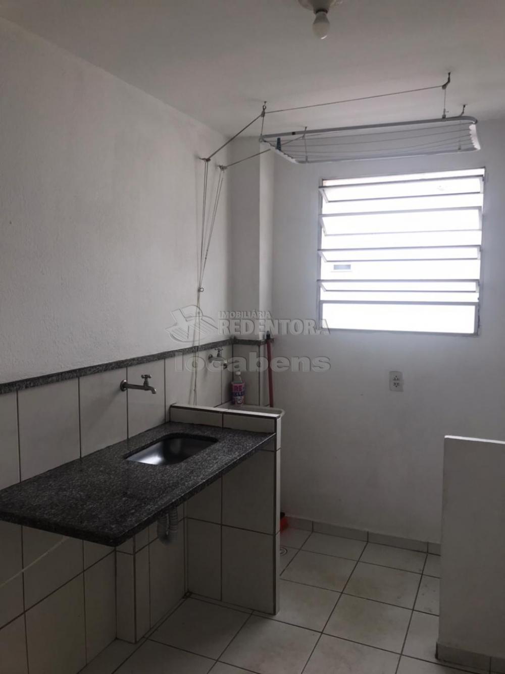 Comprar Apartamento / Padrão em Campinas R$ 230.000,00 - Foto 12