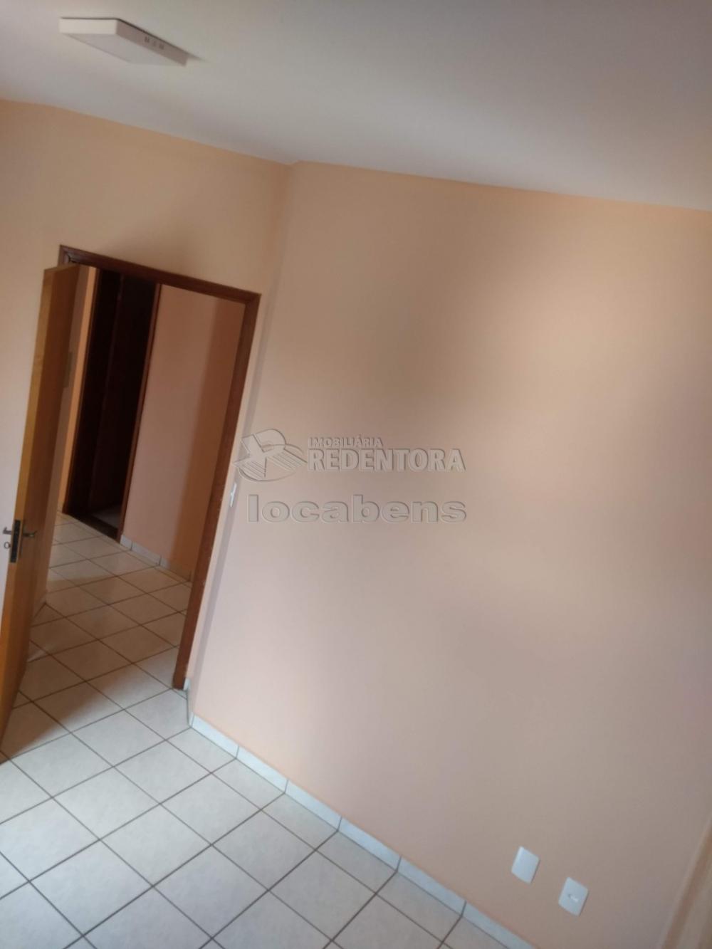 Alugar Apartamento / Padrão em São José do Rio Preto R$ 700,00 - Foto 7