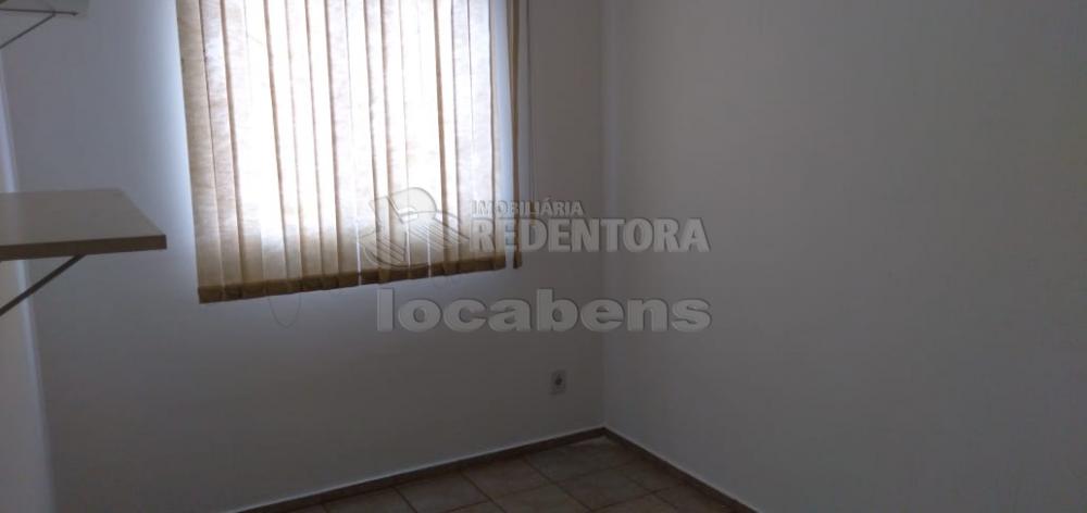 Alugar Apartamento / Padrão em São José do Rio Preto R$ 700,00 - Foto 11