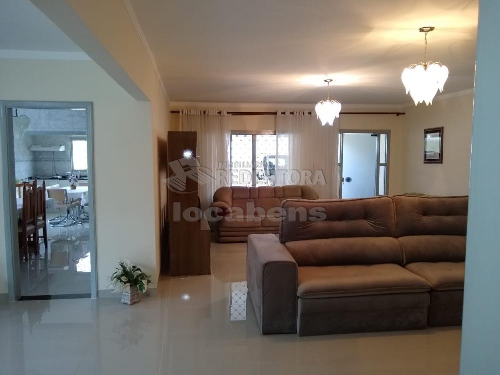 Comprar Casa / Padrão em São José do Rio Preto R$ 650.000,00 - Foto 3