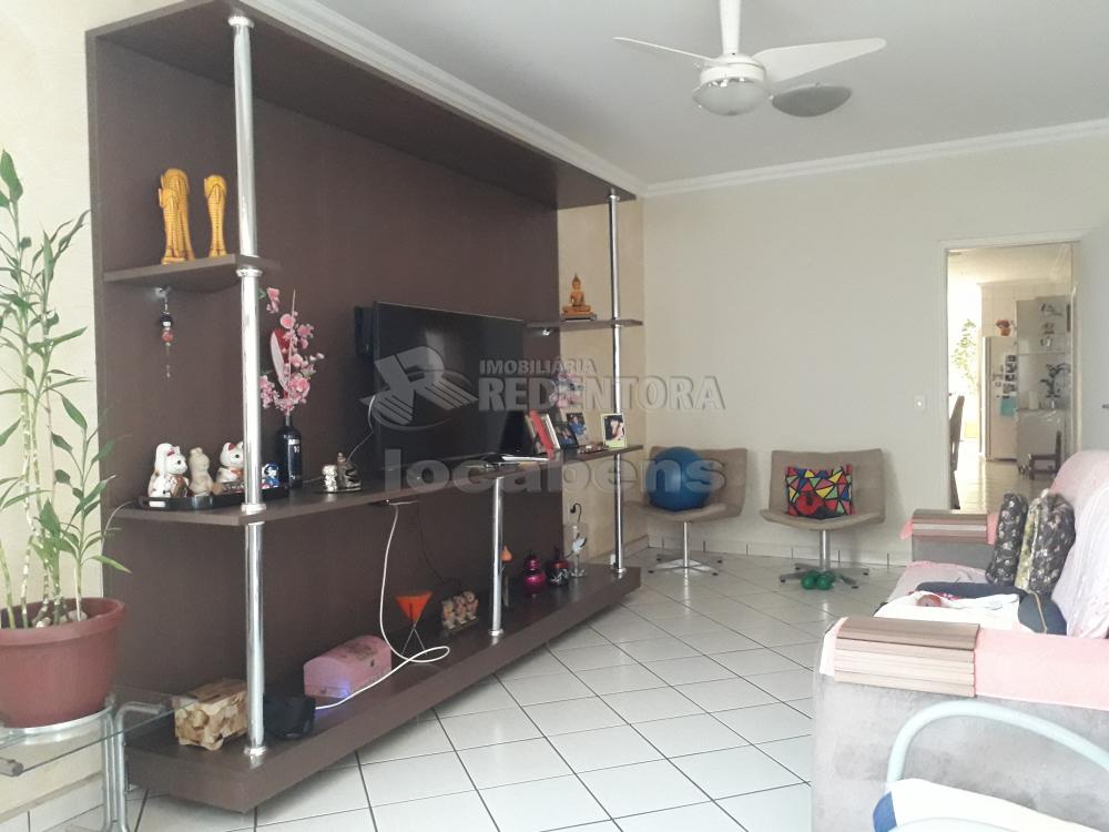 Comprar Casa / Padrão em São José do Rio Preto R$ 800.000,00 - Foto 2