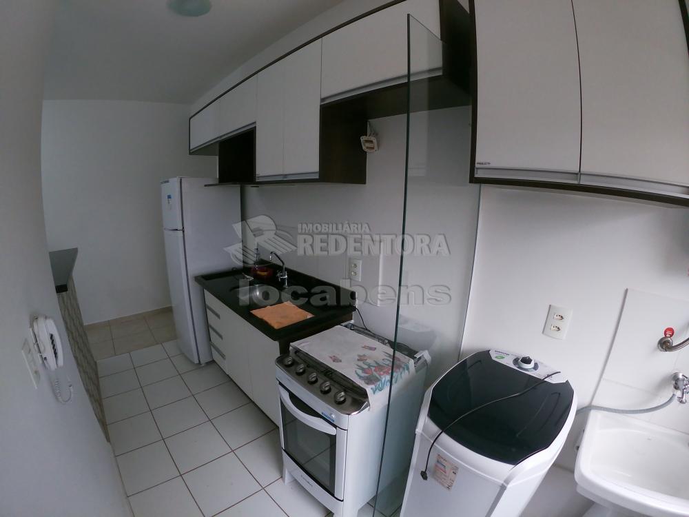 Alugar Apartamento / Padrão em São José do Rio Preto R$ 1.100,00 - Foto 9