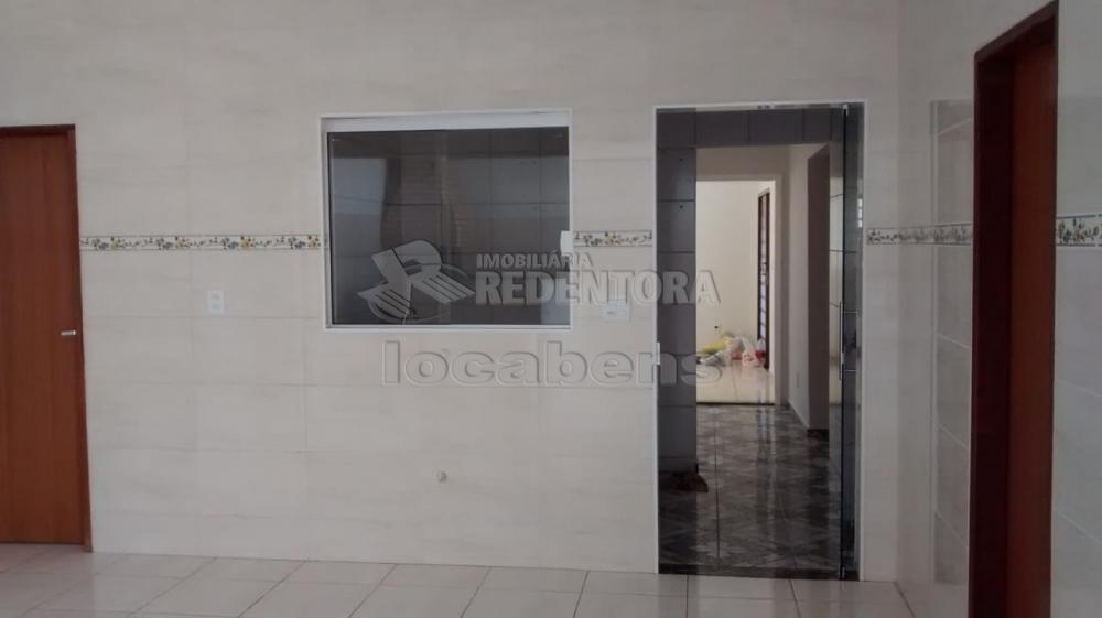 Comprar Casa / Padrão em São José do Rio Preto R$ 350.000,00 - Foto 2