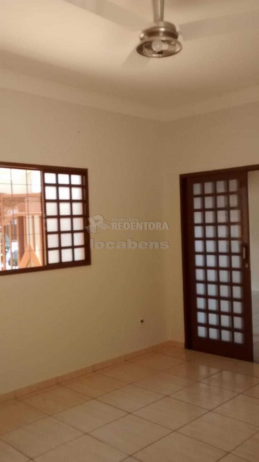 Comprar Casa / Padrão em São José do Rio Preto R$ 350.000,00 - Foto 4