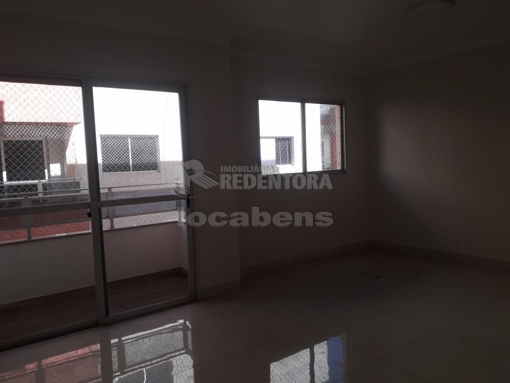 Comprar Apartamento / Padrão em São José do Rio Preto apenas R$ 240.000,00 - Foto 3