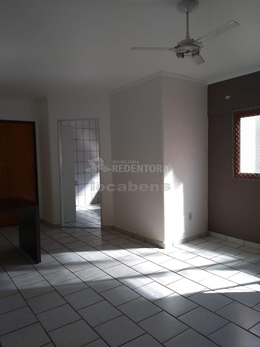 Comprar Apartamento / Padrão em São José do Rio Preto R$ 180.000,00 - Foto 17