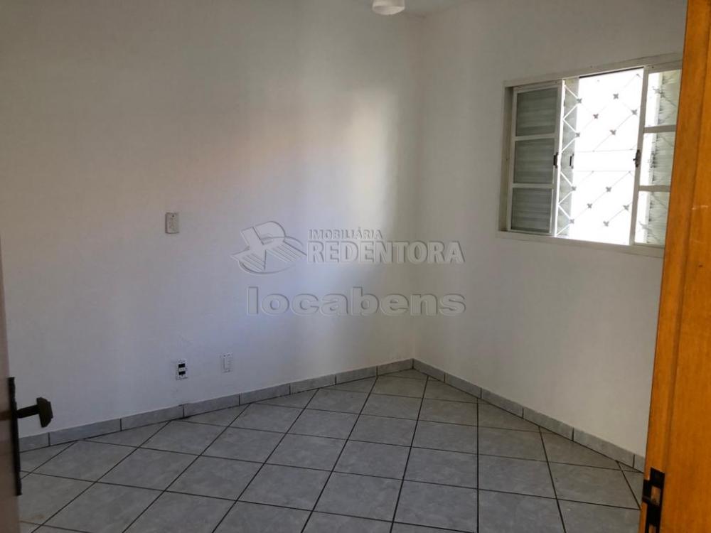 Comprar Casa / Padrão em São José do Rio Preto R$ 235.000,00 - Foto 12