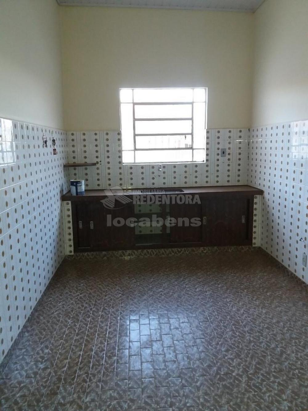 Alugar Casa / Padrão em Monte Aprazível R$ 700,00 - Foto 9