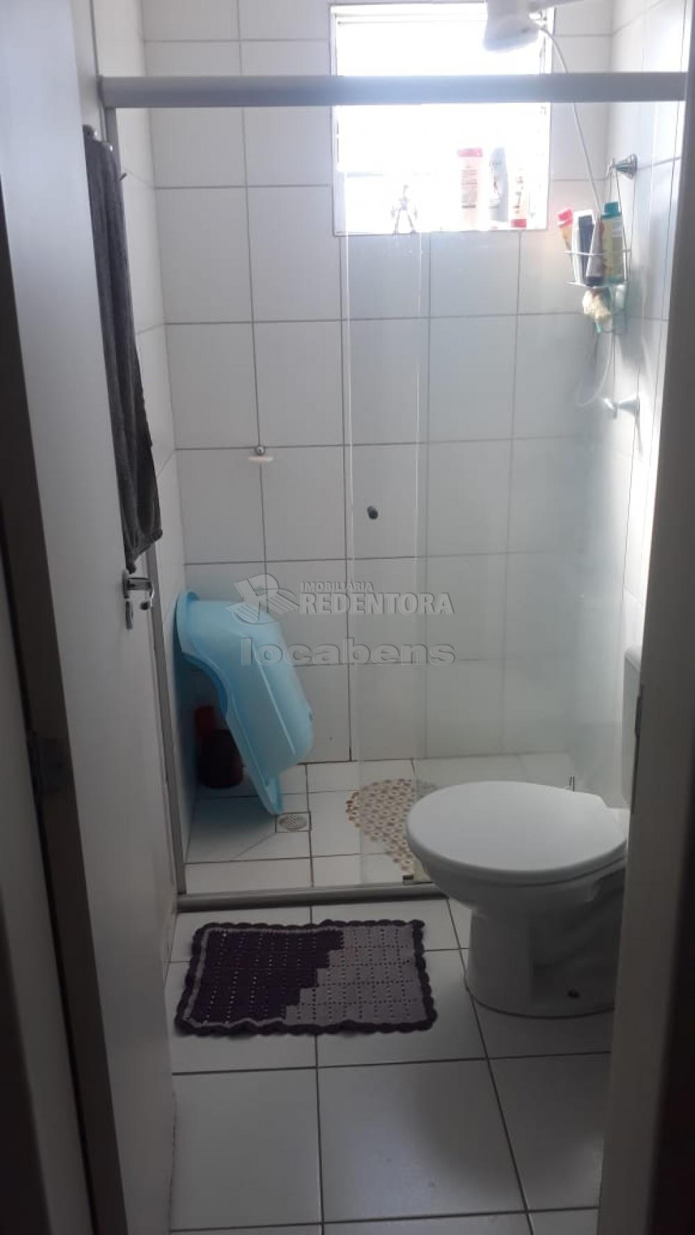 Comprar Apartamento / Padrão em São José do Rio Preto R$ 180.000,00 - Foto 11