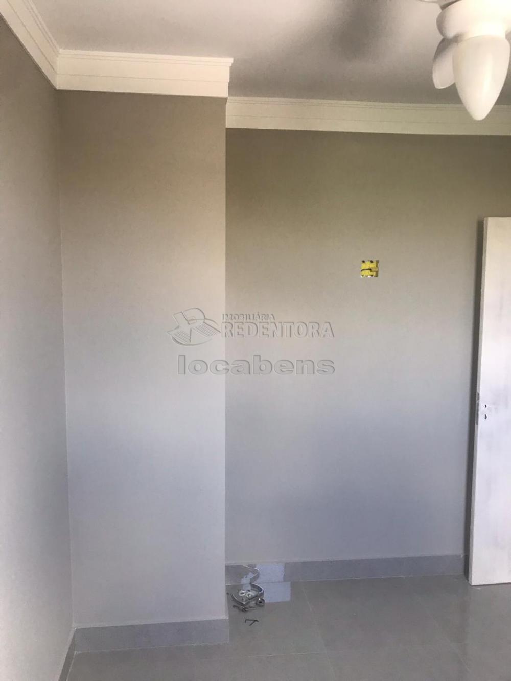 Comprar Apartamento / Padrão em São José do Rio Preto R$ 263.500,00 - Foto 5