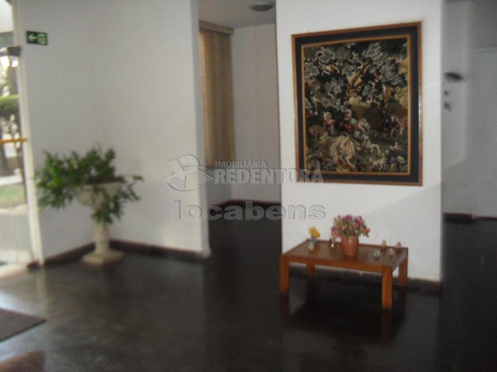 Alugar Apartamento / Padrão em São José do Rio Preto R$ 800,00 - Foto 4