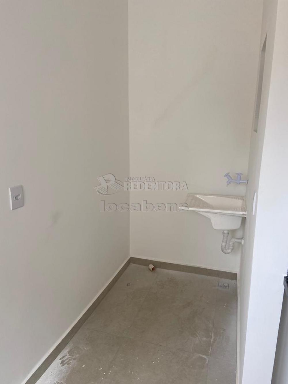 Comprar Apartamento / Padrão em São José do Rio Preto R$ 240.000,00 - Foto 3