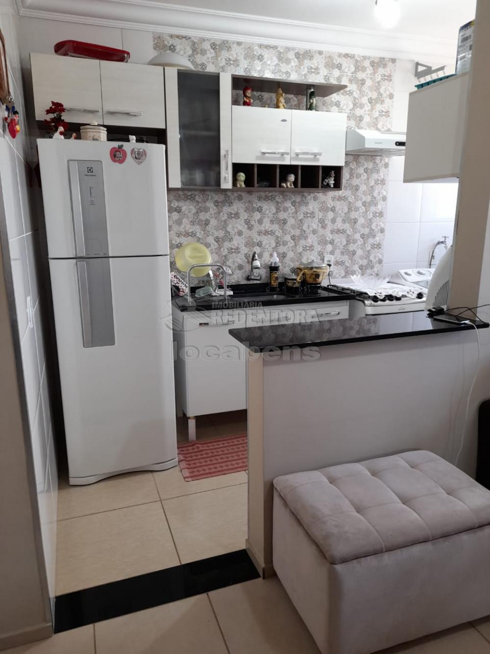 Alugar Apartamento / Padrão em São José do Rio Preto R$ 800,00 - Foto 3