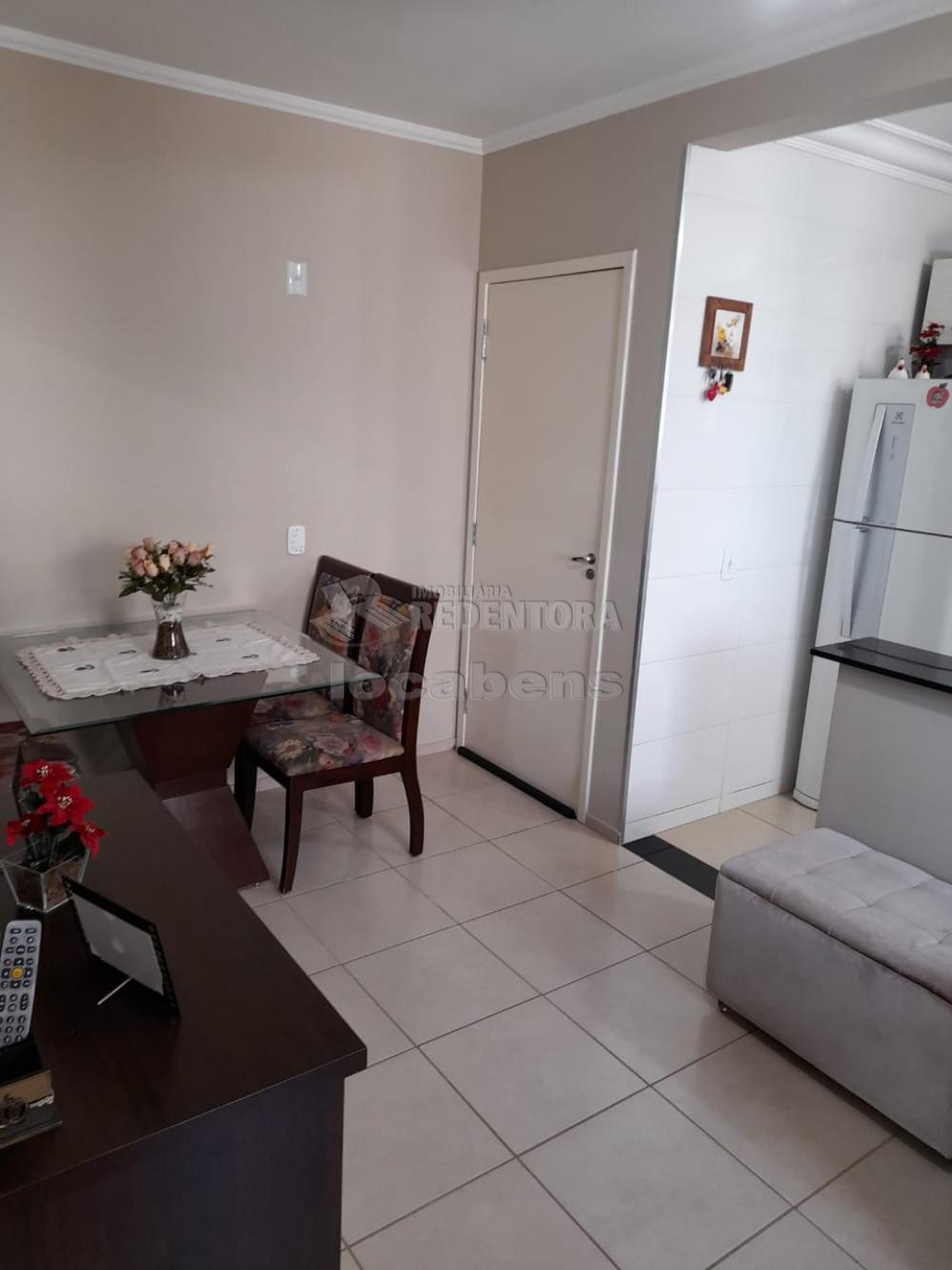 Alugar Apartamento / Padrão em São José do Rio Preto R$ 800,00 - Foto 4