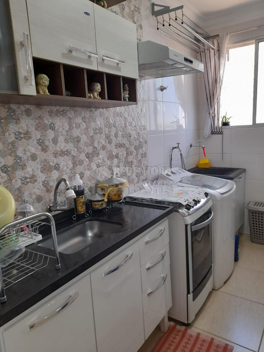 Alugar Apartamento / Padrão em São José do Rio Preto R$ 800,00 - Foto 16