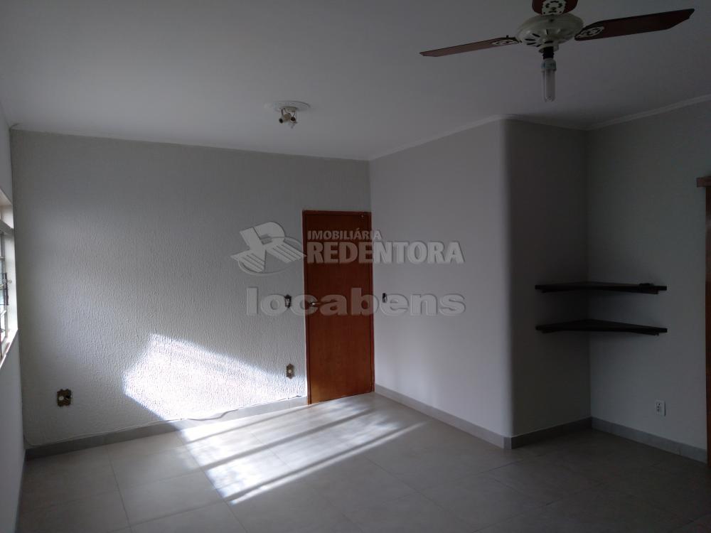 Alugar Casa / Padrão em São José do Rio Preto R$ 1.600,00 - Foto 7