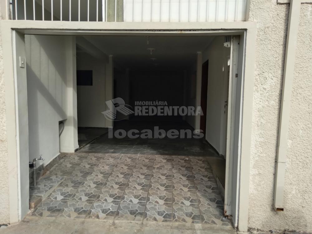 Alugar Casa / Padrão em São José do Rio Preto R$ 1.600,00 - Foto 32