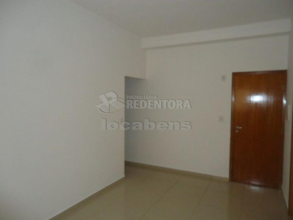 Alugar Apartamento / Padrão em São José do Rio Preto R$ 1.100,00 - Foto 5