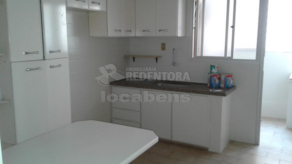 Alugar Apartamento / Padrão em São José do Rio Preto R$ 1.500,00 - Foto 16