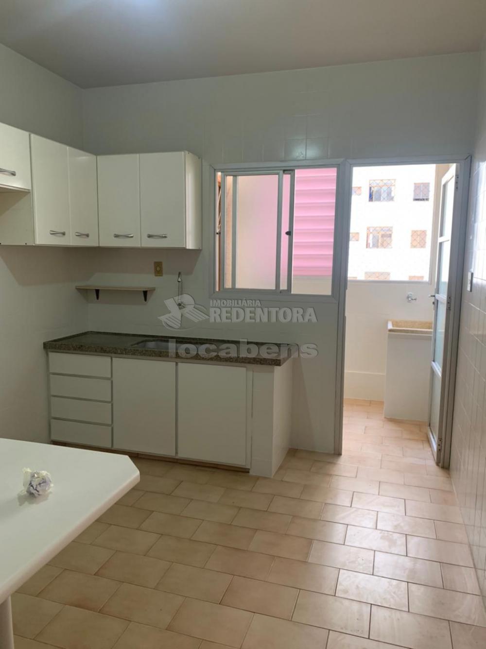 Alugar Apartamento / Padrão em São José do Rio Preto R$ 1.500,00 - Foto 24