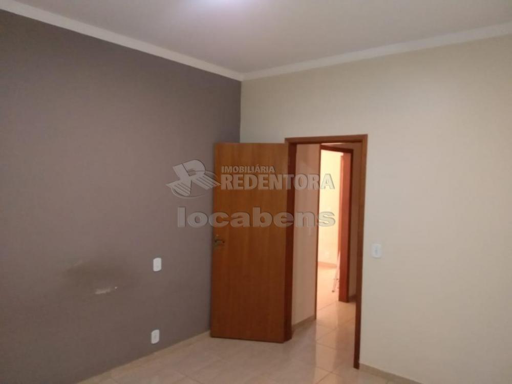 Comprar Casa / Padrão em São José do Rio Preto R$ 275.000,00 - Foto 2