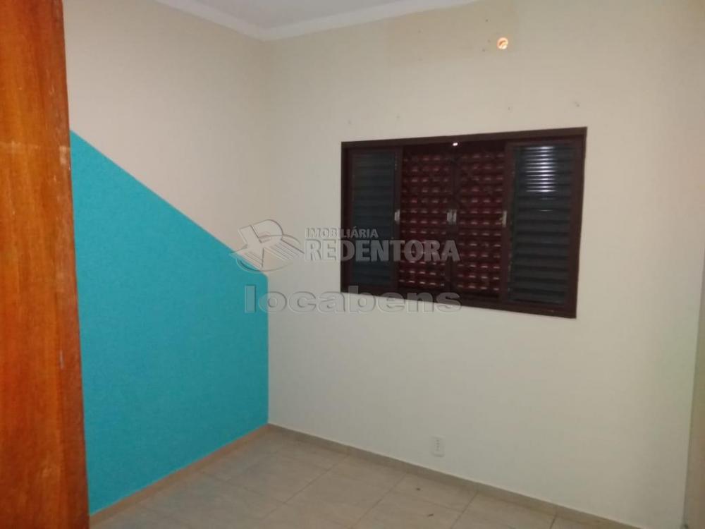 Comprar Casa / Padrão em São José do Rio Preto R$ 275.000,00 - Foto 4