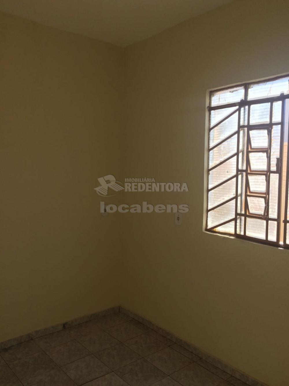 Comprar Casa / Padrão em São José do Rio Preto apenas R$ 190.000,00 - Foto 4