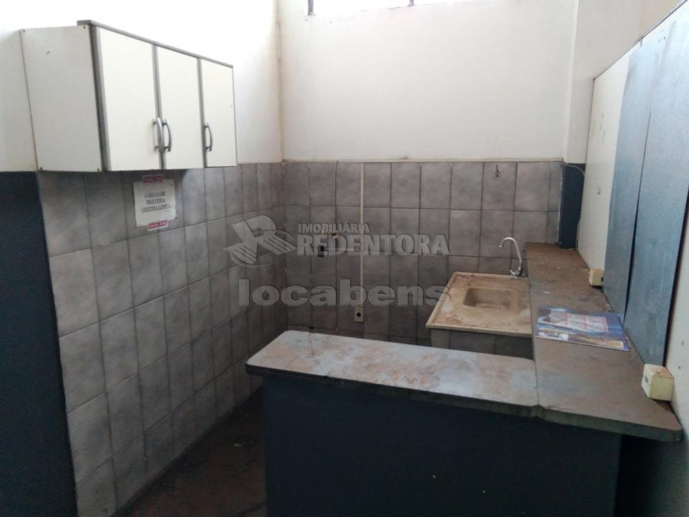 Alugar Comercial / Salão em São José do Rio Preto R$ 2.000,00 - Foto 18