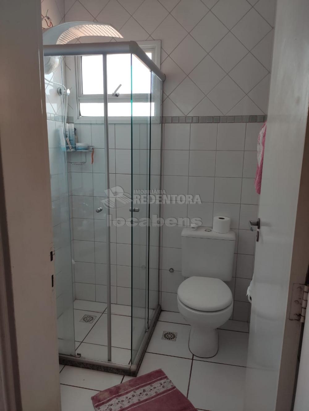 Alugar Casa / Condomínio em São José do Rio Preto R$ 700,00 - Foto 15