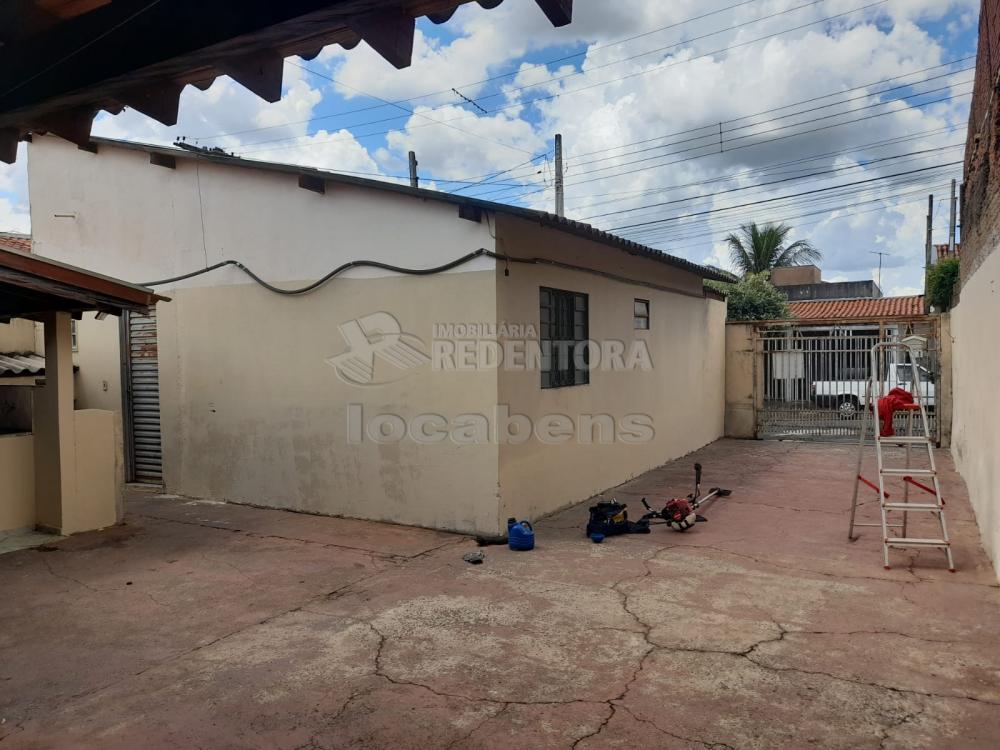 Comprar Casa / Padrão em São José do Rio Preto R$ 180.000,00 - Foto 2