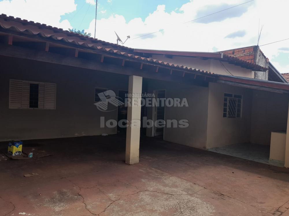 Comprar Casa / Padrão em São José do Rio Preto R$ 180.000,00 - Foto 1