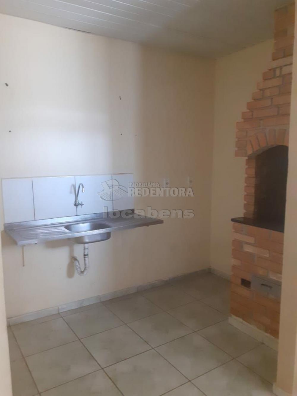 Comprar Casa / Padrão em São José do Rio Preto R$ 180.000,00 - Foto 7