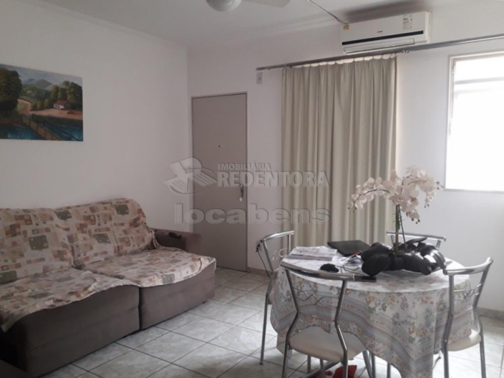 Comprar Apartamento / Padrão em São José do Rio Preto R$ 220.000,00 - Foto 2