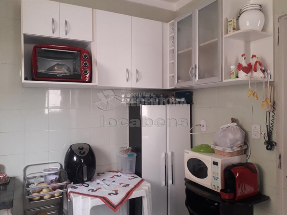 Comprar Apartamento / Padrão em São José do Rio Preto R$ 220.000,00 - Foto 6