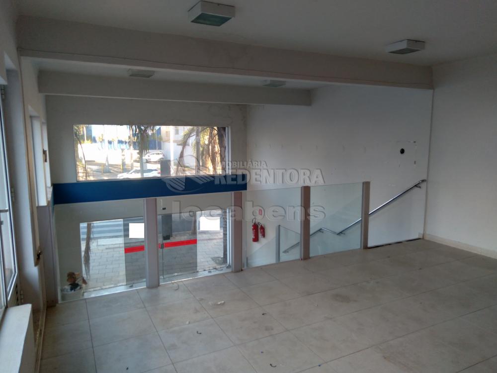 Alugar Comercial / Salão em São José do Rio Preto R$ 5.000,00 - Foto 23