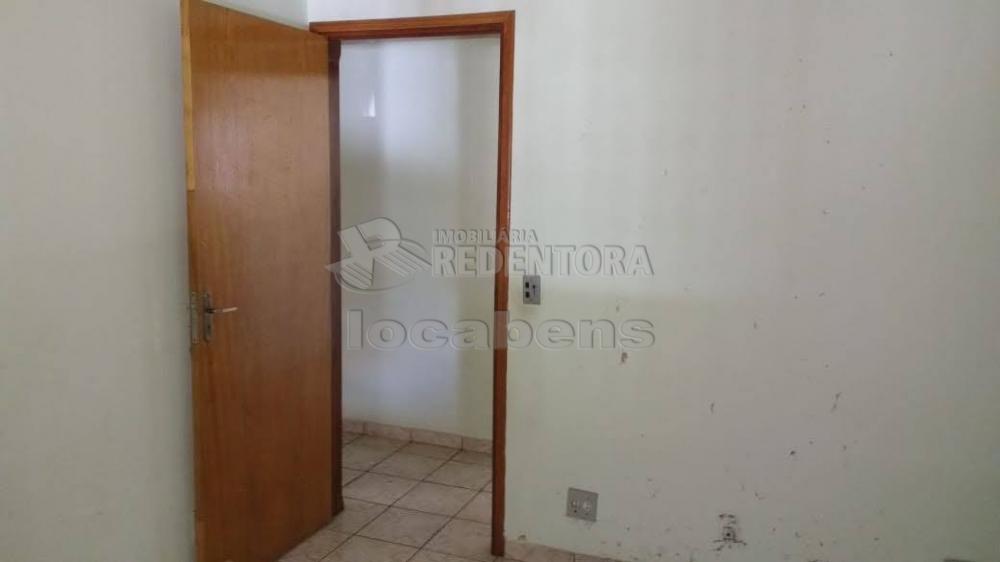 Comprar Casa / Padrão em São José do Rio Preto R$ 270.000,00 - Foto 15