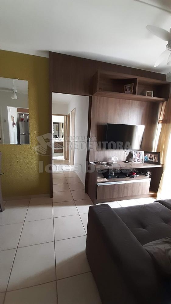 Comprar Apartamento / Padrão em São José do Rio Preto R$ 250.000,00 - Foto 1