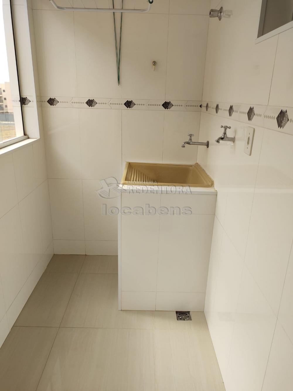 Alugar Apartamento / Padrão em São José do Rio Preto R$ 800,00 - Foto 12