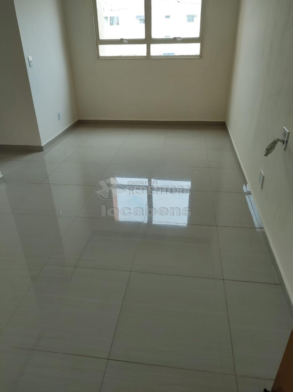 Alugar Apartamento / Padrão em São José do Rio Preto R$ 800,00 - Foto 3