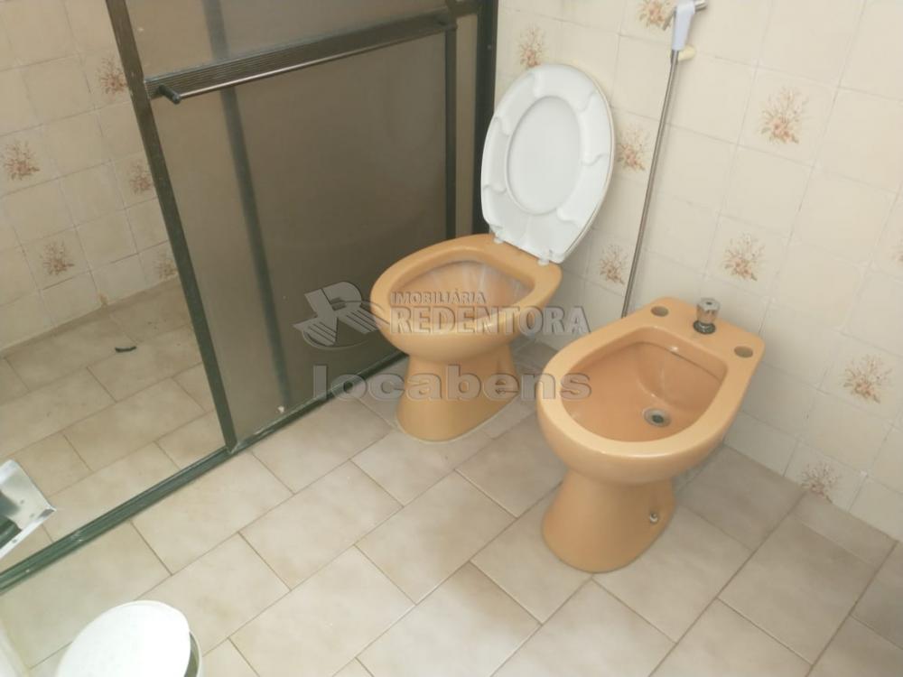 Alugar Apartamento / Padrão em São José do Rio Preto R$ 700,00 - Foto 9