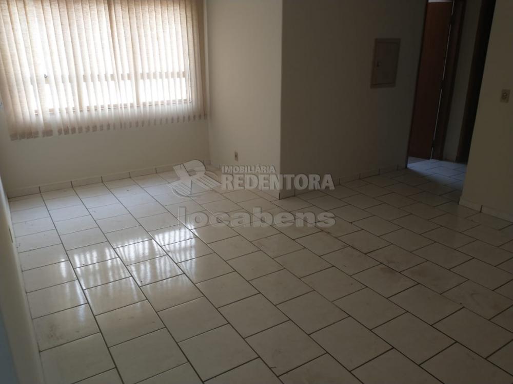 Alugar Apartamento / Padrão em São José do Rio Preto R$ 700,00 - Foto 16