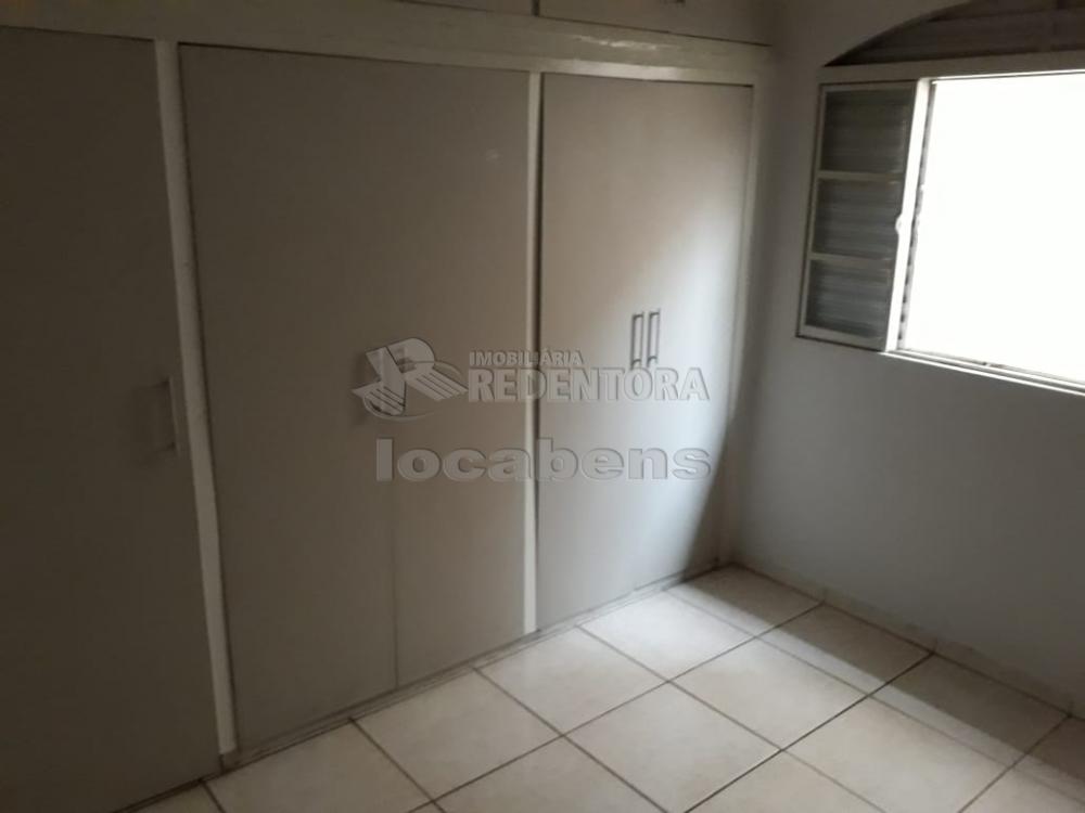 Alugar Casa / Padrão em São José do Rio Preto apenas R$ 900,00 - Foto 1