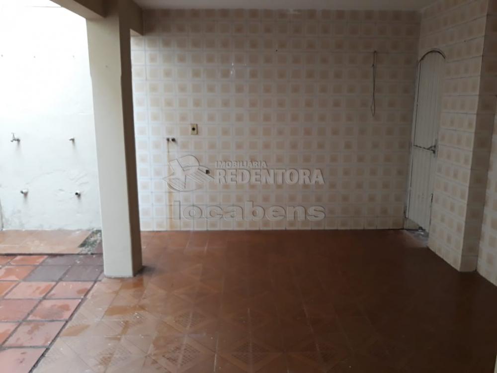 Alugar Casa / Padrão em São José do Rio Preto R$ 900,00 - Foto 8