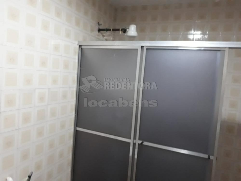 Alugar Casa / Padrão em São José do Rio Preto R$ 900,00 - Foto 11