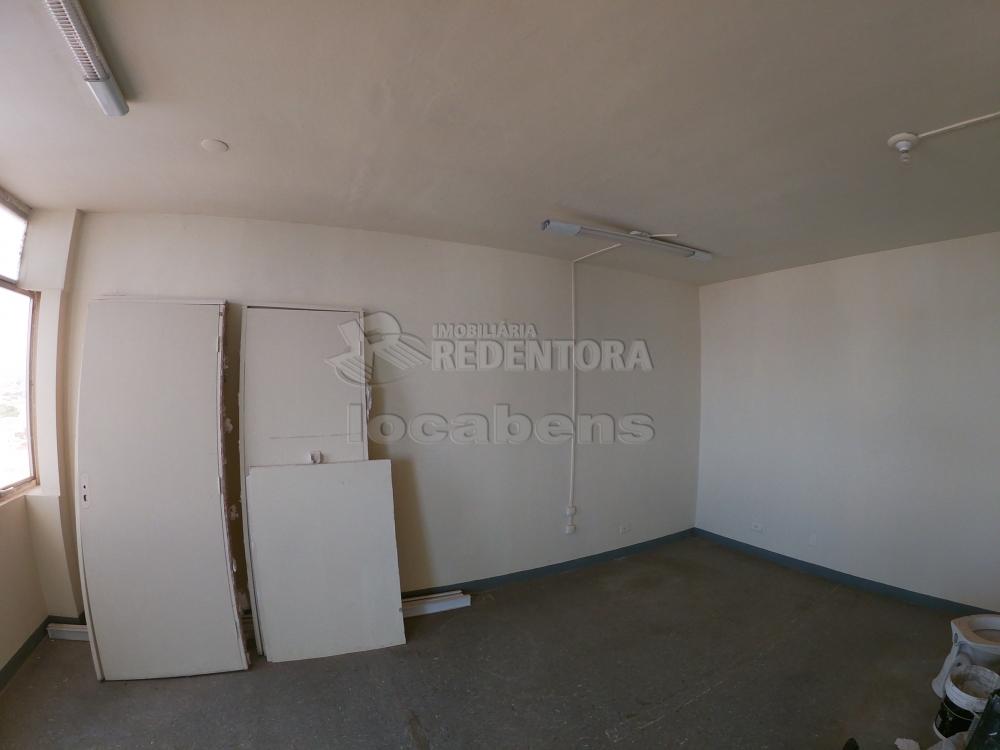 Alugar Comercial / Sala em São José do Rio Preto R$ 600,00 - Foto 1