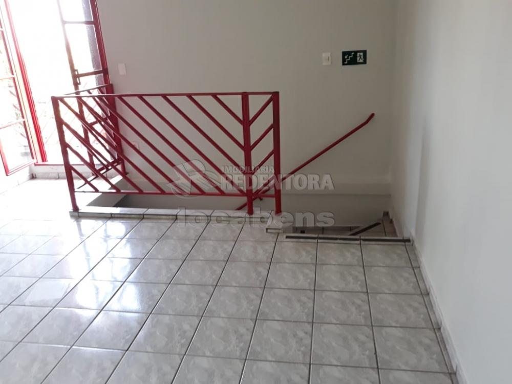 Alugar Comercial / Salão em São José do Rio Preto R$ 2.000,00 - Foto 1