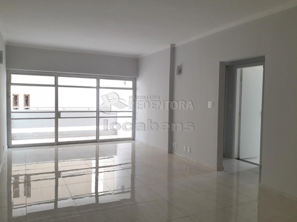 Alugar Apartamento / Padrão em São José do Rio Preto R$ 1.600,00 - Foto 2