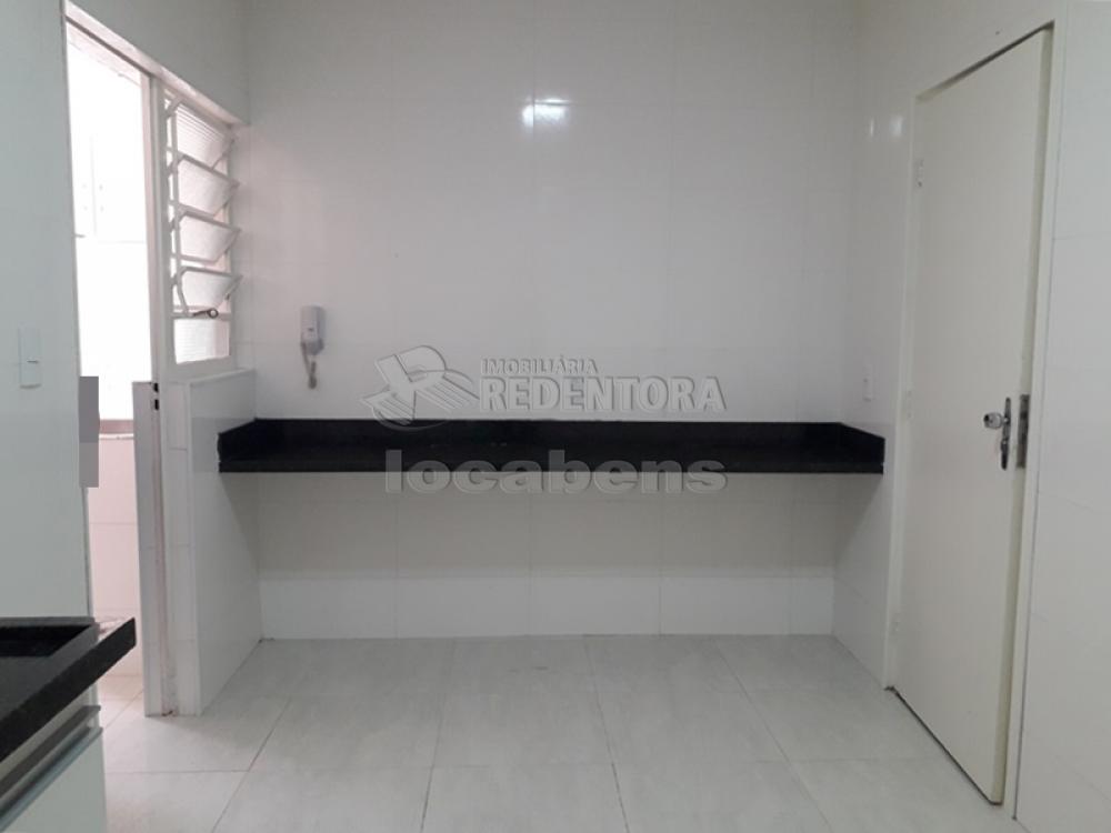 Alugar Apartamento / Padrão em São José do Rio Preto R$ 1.600,00 - Foto 8