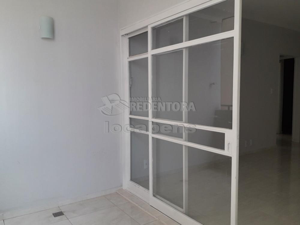 Alugar Apartamento / Padrão em São José do Rio Preto R$ 1.600,00 - Foto 6