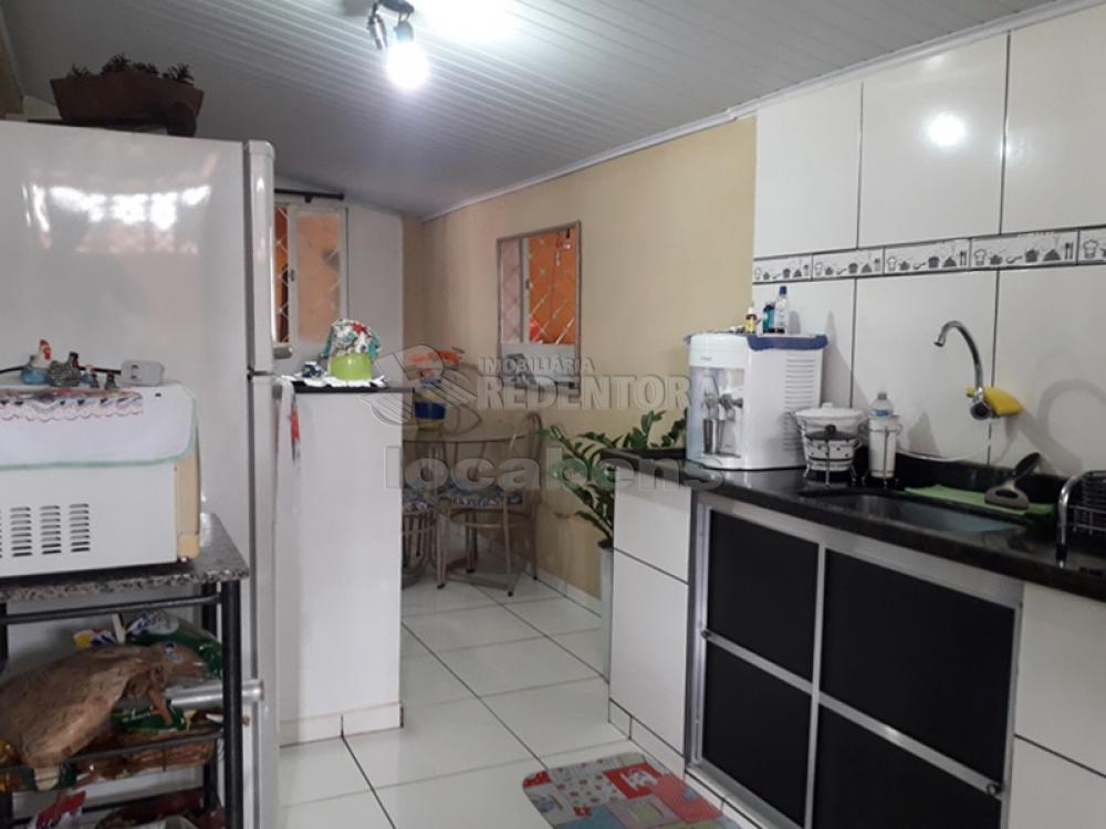 Comprar Casa / Padrão em São José do Rio Preto R$ 190.000,00 - Foto 4